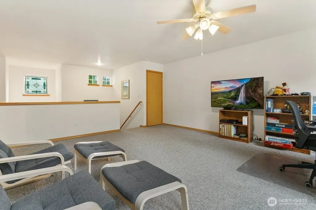 1811 53rd Loop SE Olympia WA 98501