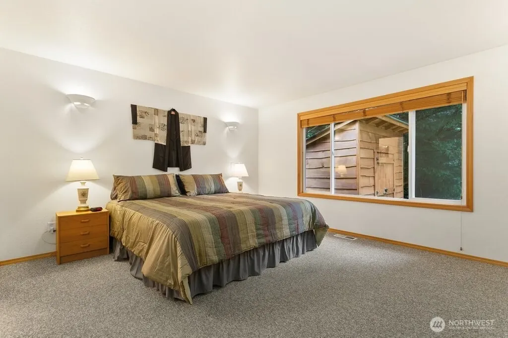 1811 53rd Loop SE Olympia WA 98501