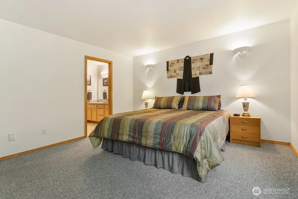 1811 53rd Loop SE Olympia WA 98501