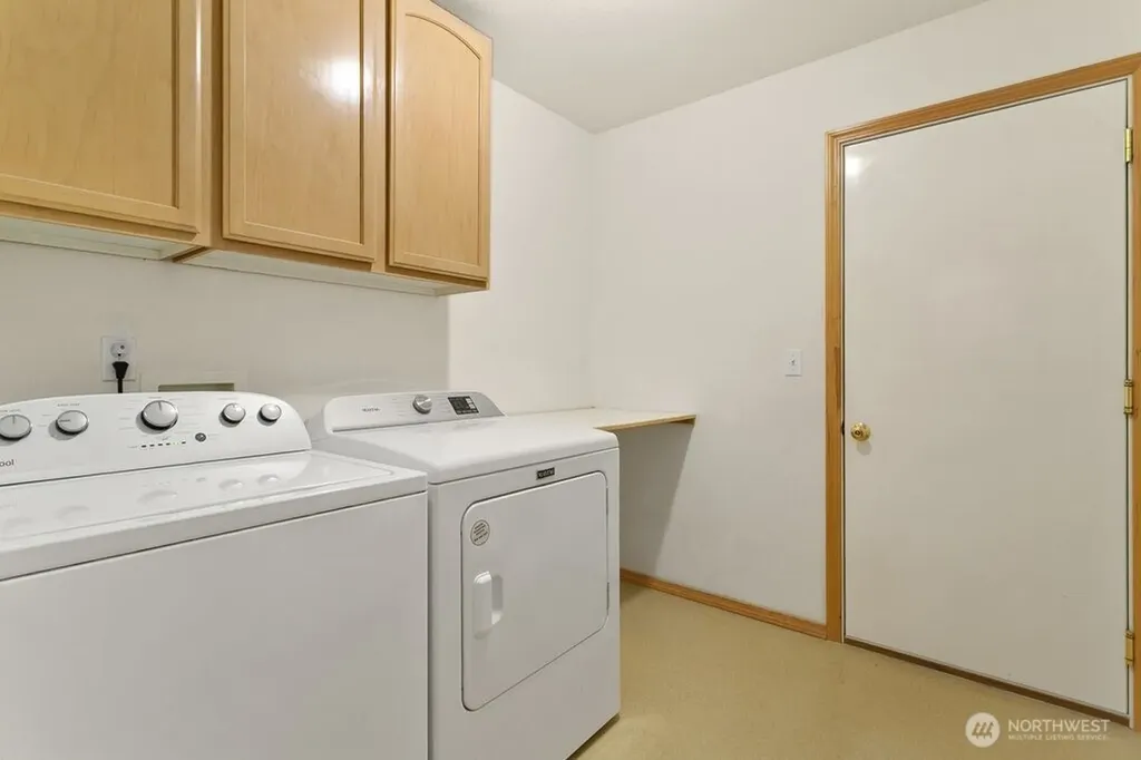 1811 53rd Loop SE Olympia WA 98501