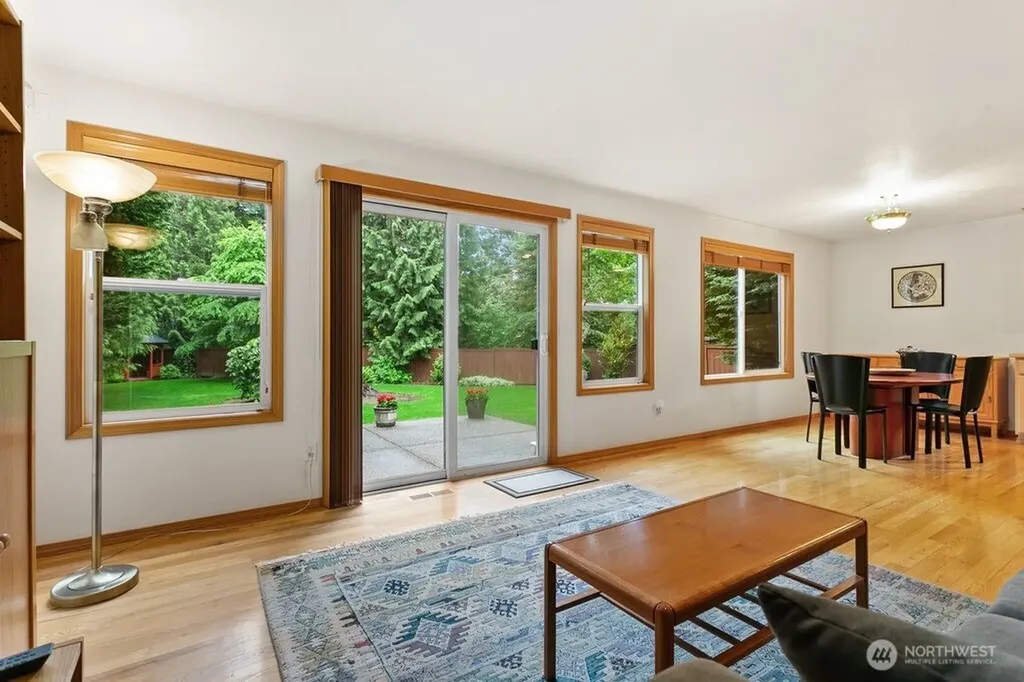 1811 53rd Loop SE Olympia WA 98501