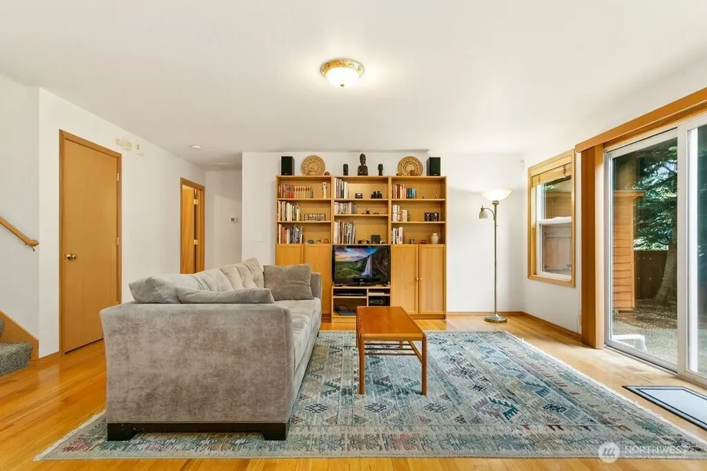 1811 53rd Loop SE Olympia WA 98501