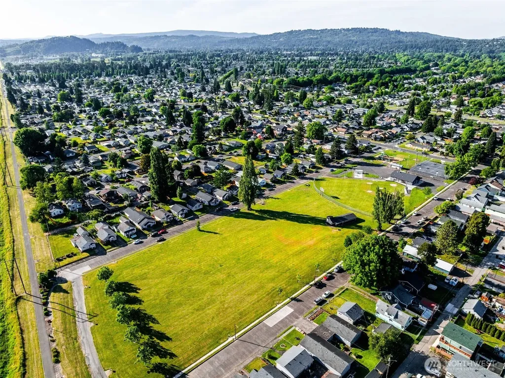 258 21st Avenue Longview WA 98632