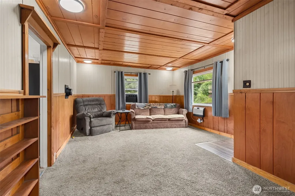 702 King Road Winlock WA 98596