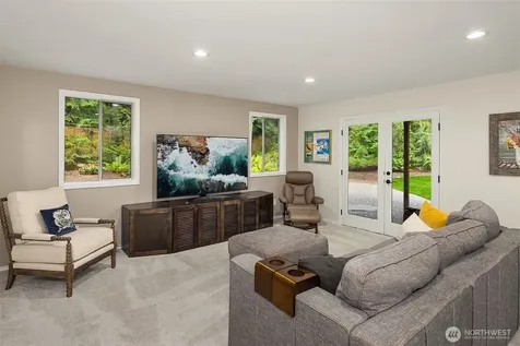 9244 215th Avenue NE Redmond WA 98053
