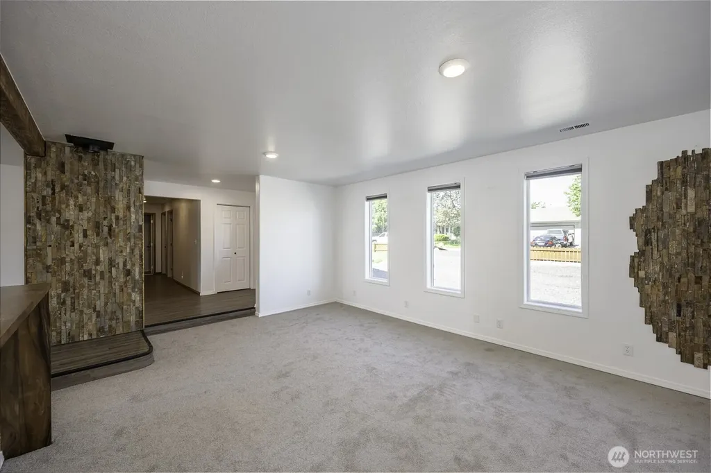 870 NW C Street Ephrata WA 98823