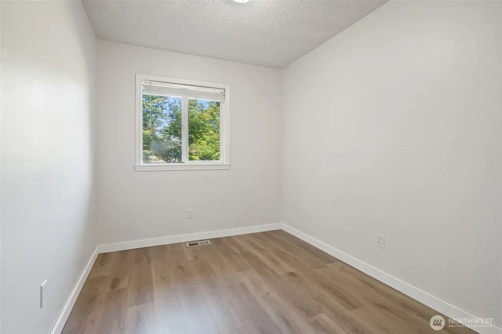 4202 79th Avenue W Tacoma WA 98466