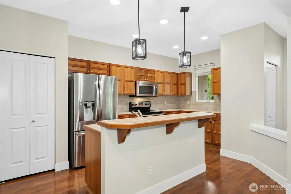 16918 Woodside Drive SE Renton WA 98058