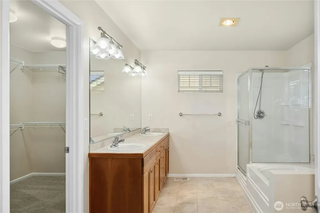 16918 Woodside Drive SE Renton WA 98058