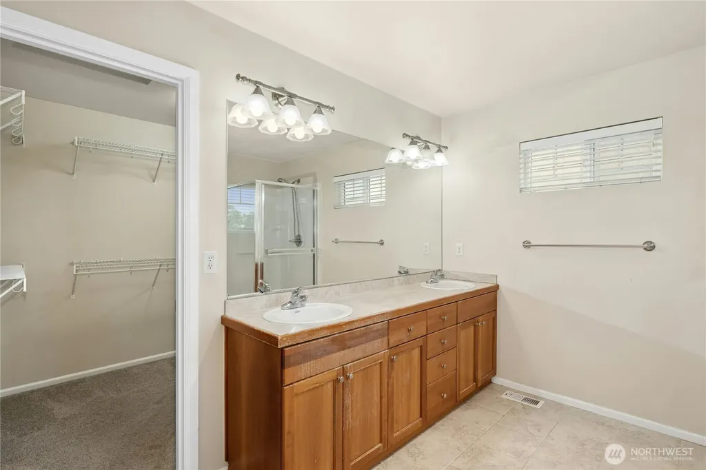 16918 Woodside Drive SE Renton WA 98058