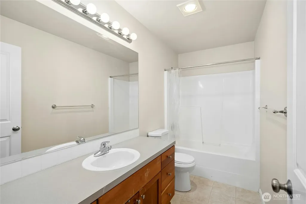 16918 Woodside Drive SE Renton WA 98058