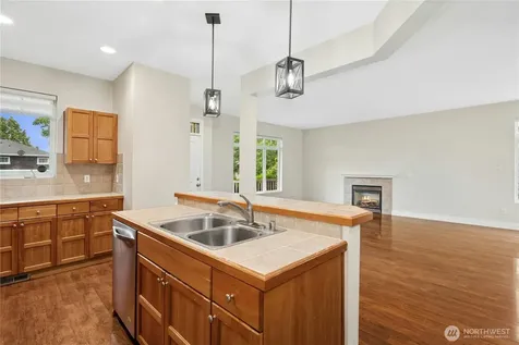 16918 Woodside Drive SE Renton WA 98058