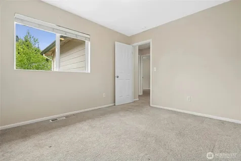 16918 Woodside Drive SE Renton WA 98058