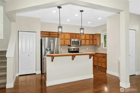 16918 Woodside Drive SE Renton WA 98058