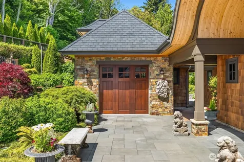 5128 Rockaway Beach Road NE Bainbridge Island WA 98110
