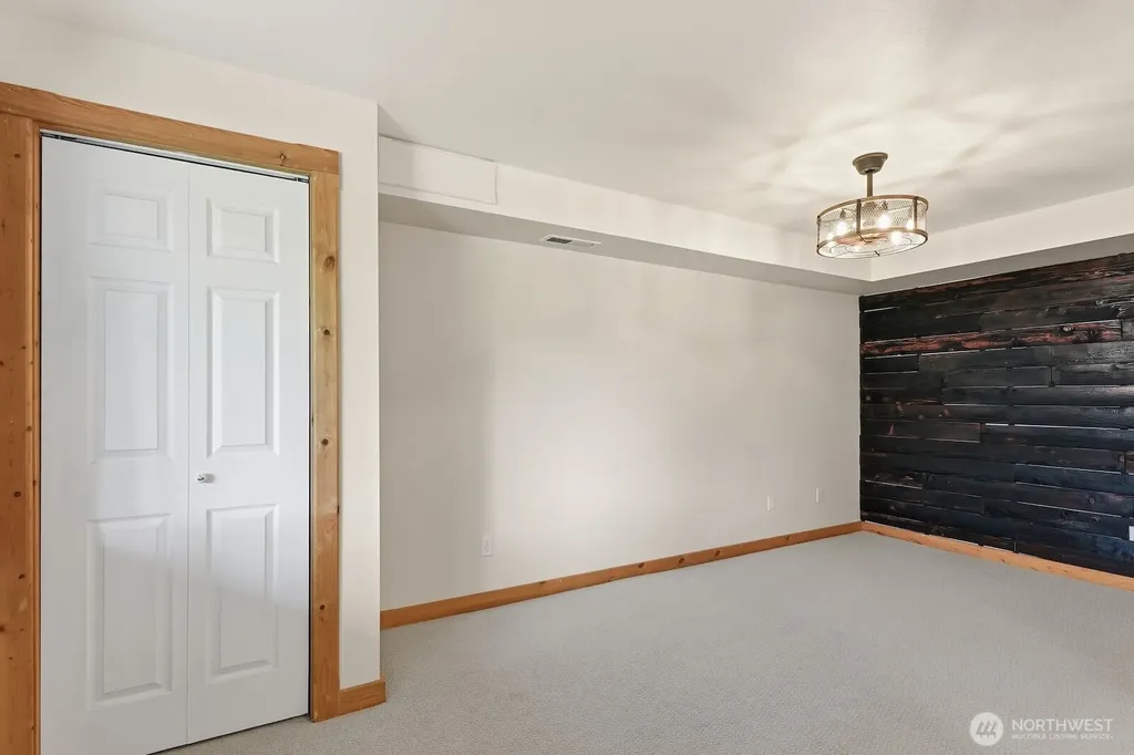 1943 W Hurley-waldrip Road Shelton WA 98584