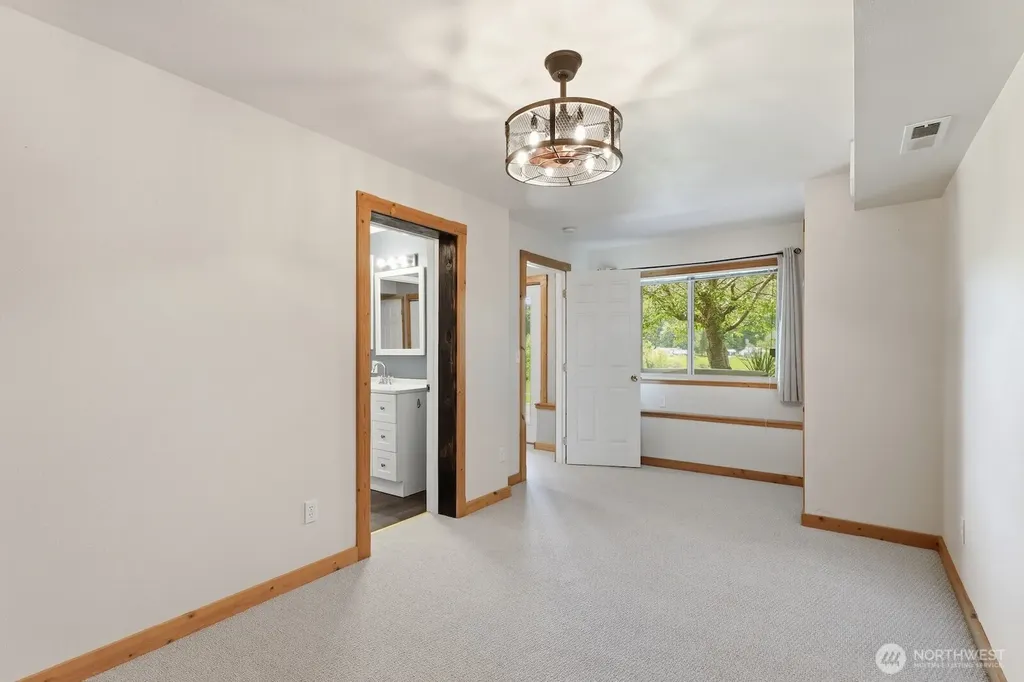 1943 W Hurley-waldrip Road Shelton WA 98584