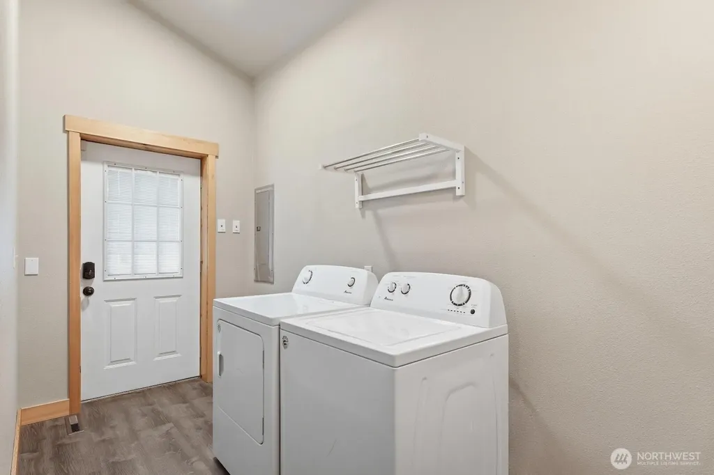 1943 W Hurley-waldrip Road Shelton WA 98584