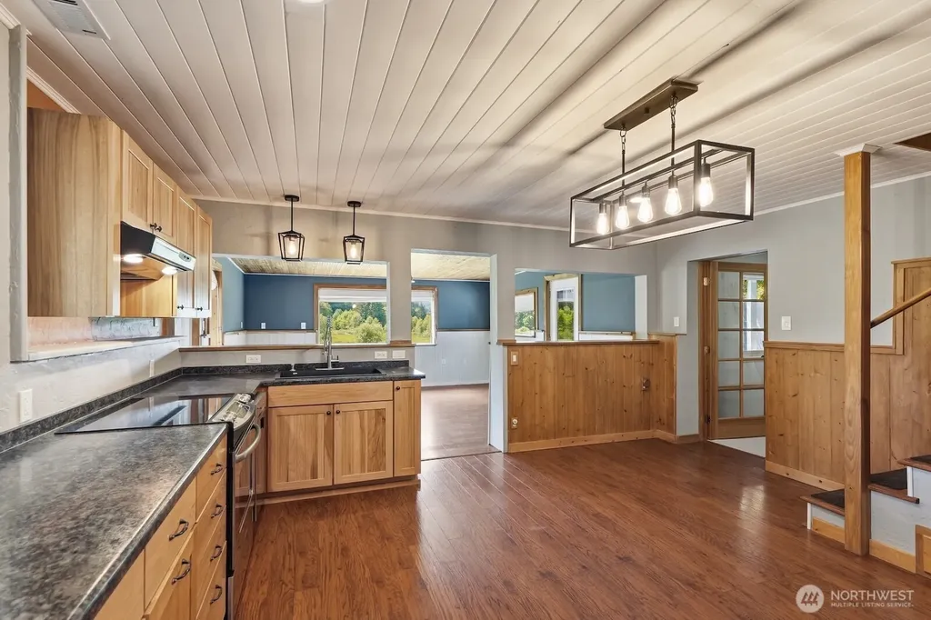 1943 W Hurley-waldrip Road Shelton WA 98584