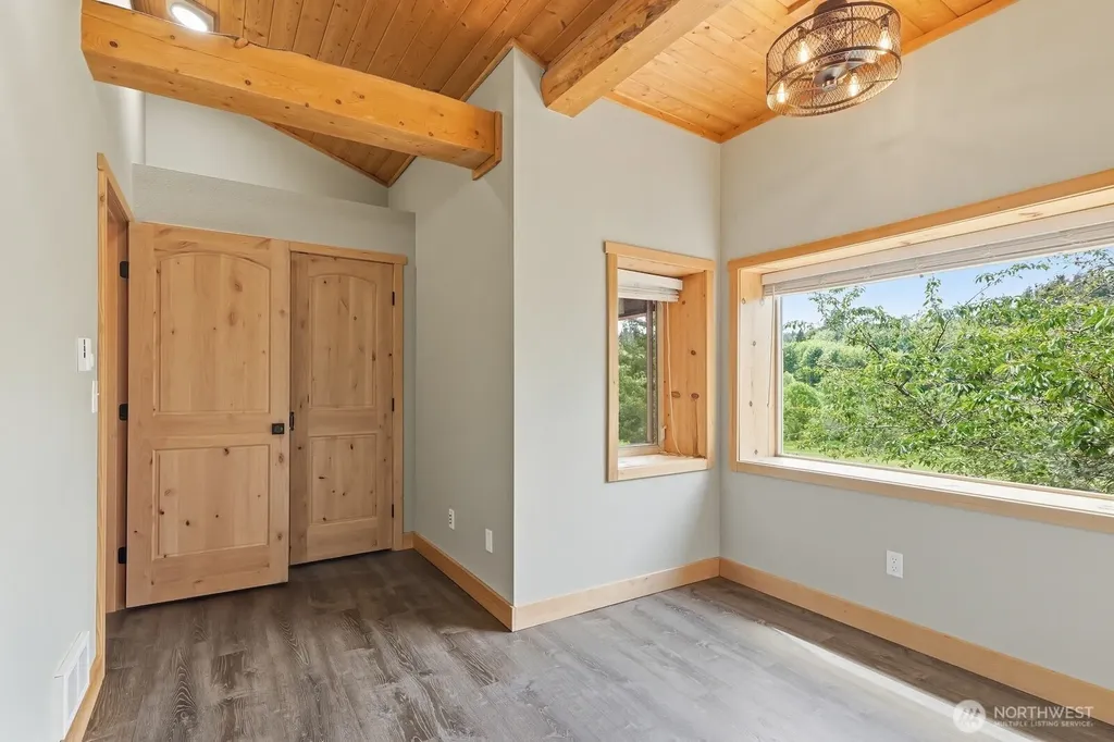 1943 W Hurley-waldrip Road Shelton WA 98584