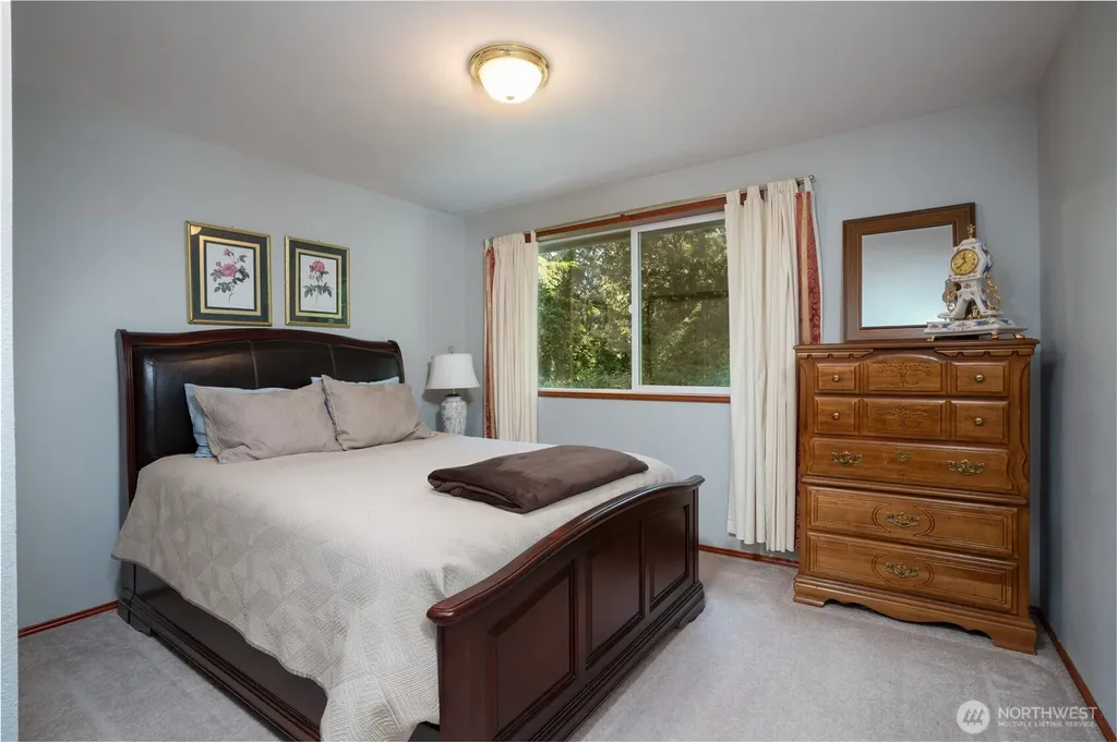 10717 Suncrest Drive Anderson Island WA 98303