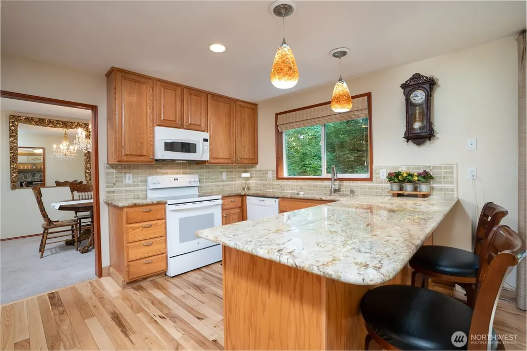 10717 Suncrest Drive Anderson Island WA 98303