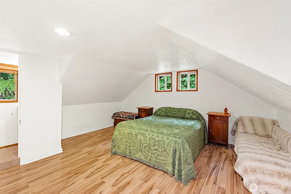 5232 Kinney Rd SW Olympia WA 98512