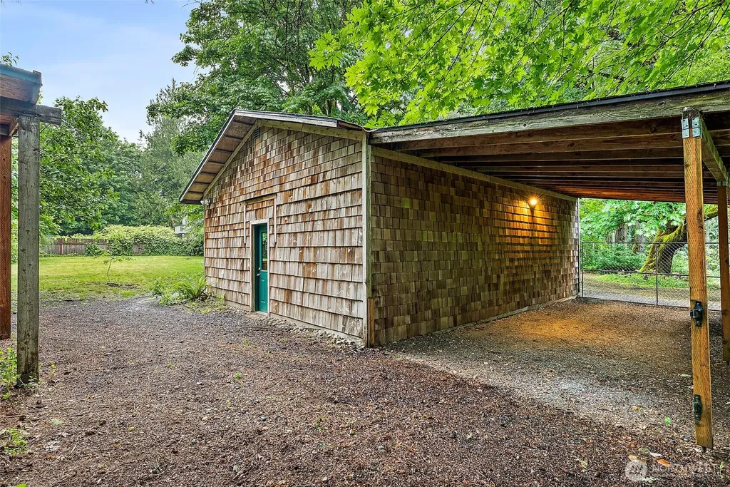 5232 Kinney Rd SW Olympia WA 98512