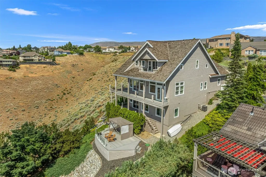 2352 Monument Place East Wenatchee WA 98802