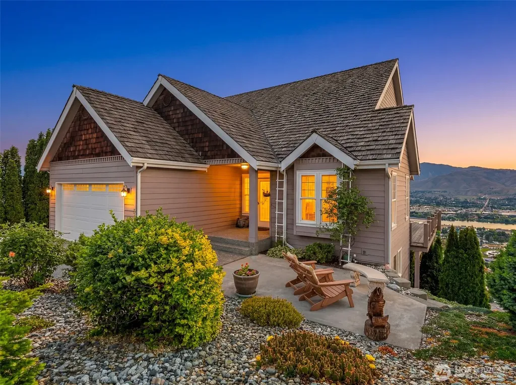 2352 Monument Place East Wenatchee WA 98802