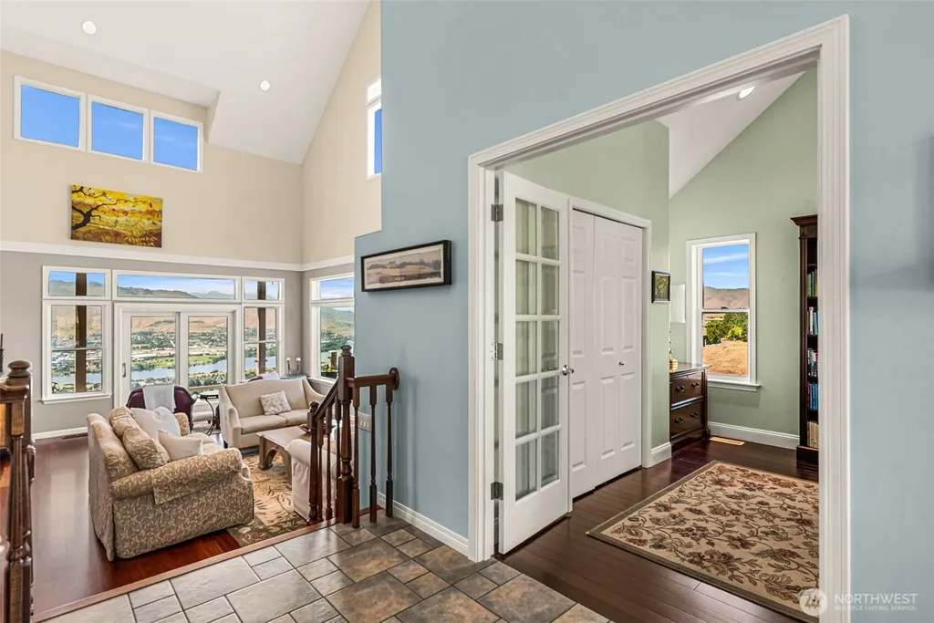 2352 Monument Place East Wenatchee WA 98802