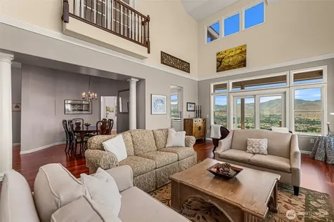 2352 Monument Place East Wenatchee WA 98802