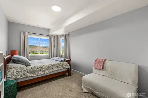 2352 Monument Place East Wenatchee WA 98802