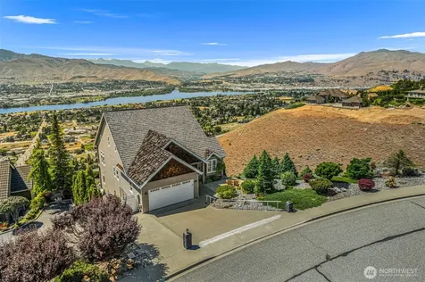 2352 Monument Place East Wenatchee WA 98802