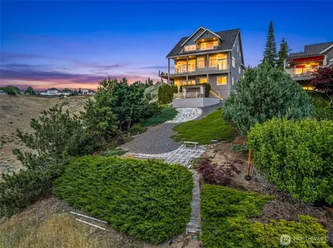 2352 Monument Place East Wenatchee WA 98802