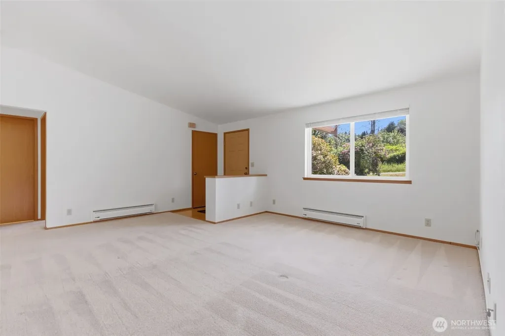 6784 NE Whidbey Drive Hansville WA 98340