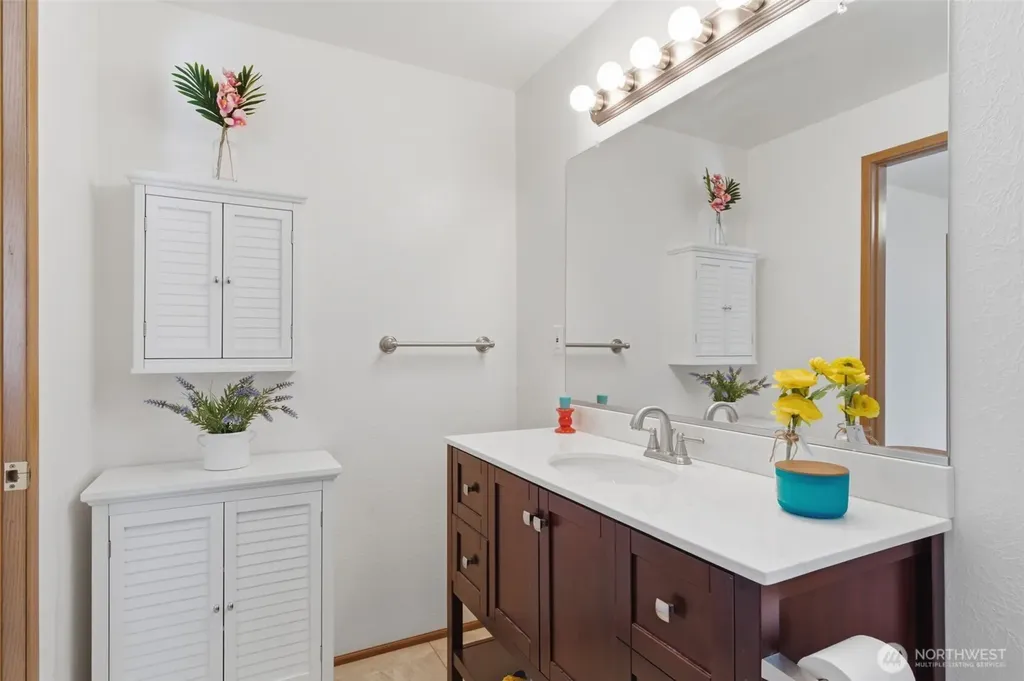 6784 NE Whidbey Drive Hansville WA 98340