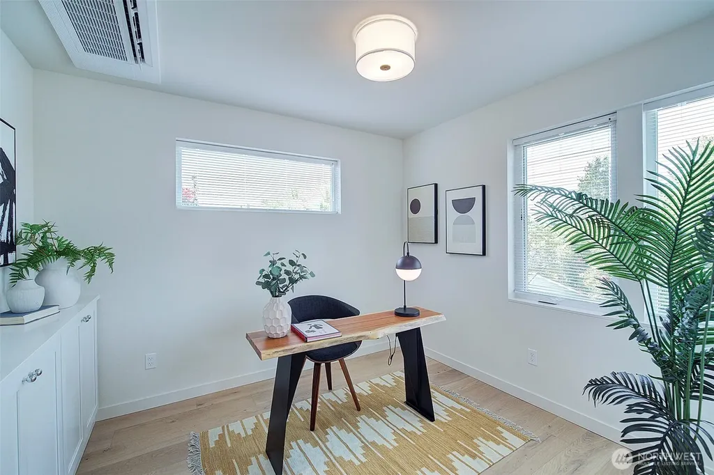 8319 25th Avenue NW Seattle WA 98117