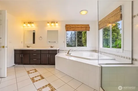5223 68th Drive NE Marysville WA 98270