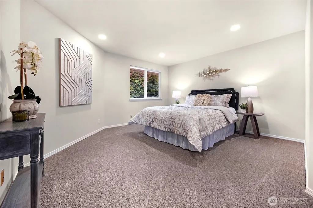 4714 NE 18th Place Renton WA 98059