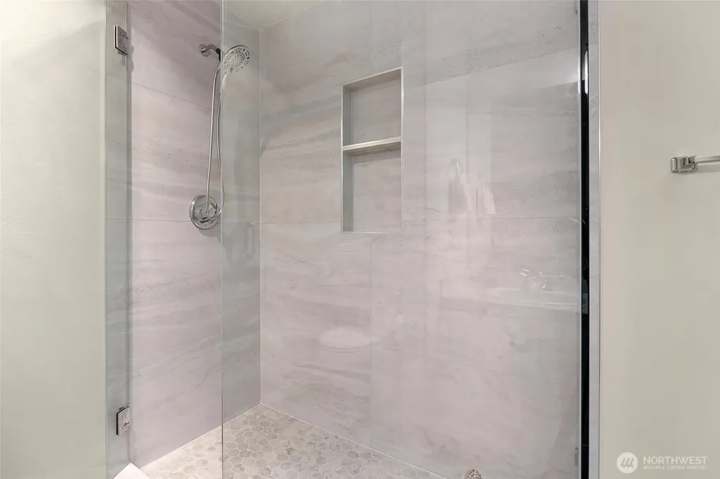 4714 NE 18th Place Renton WA 98059