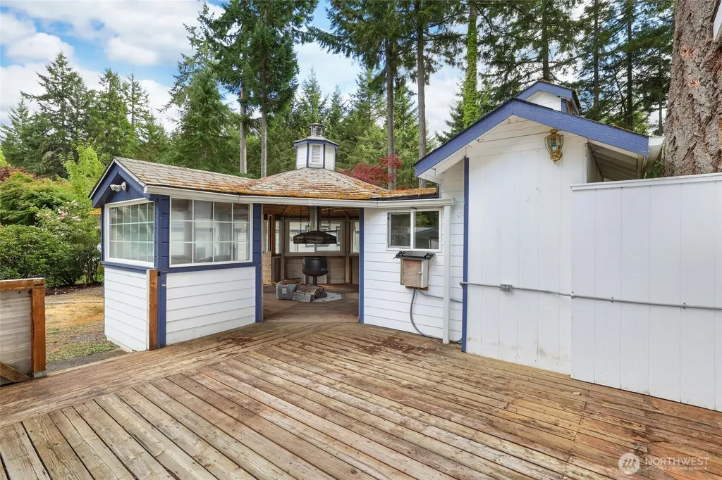 12805 108th Street Anderson Island WA 98303