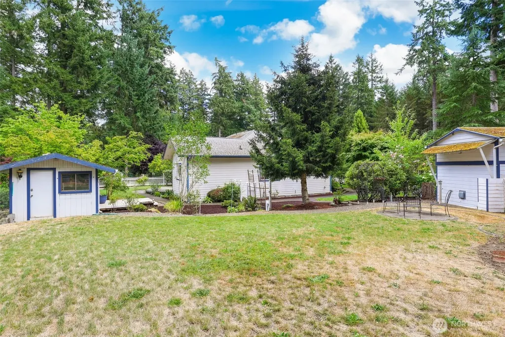 12805 108th Street Anderson Island WA 98303