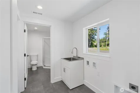 1112 Brook Drive Montesano WA 98563