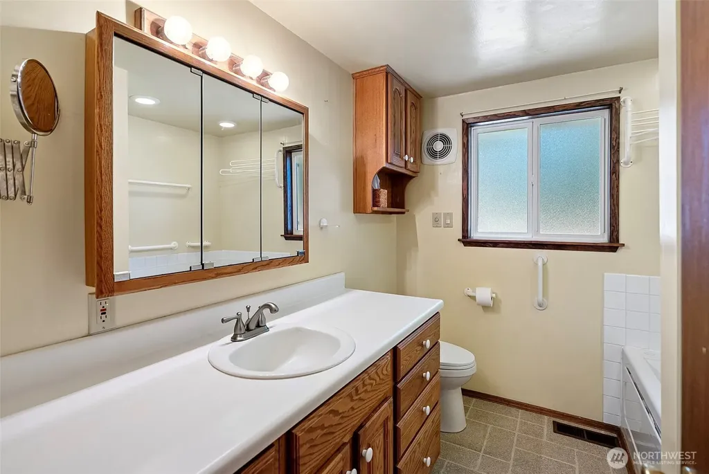 3505 102nd St. Ct. NW Gig Harbor WA 98332