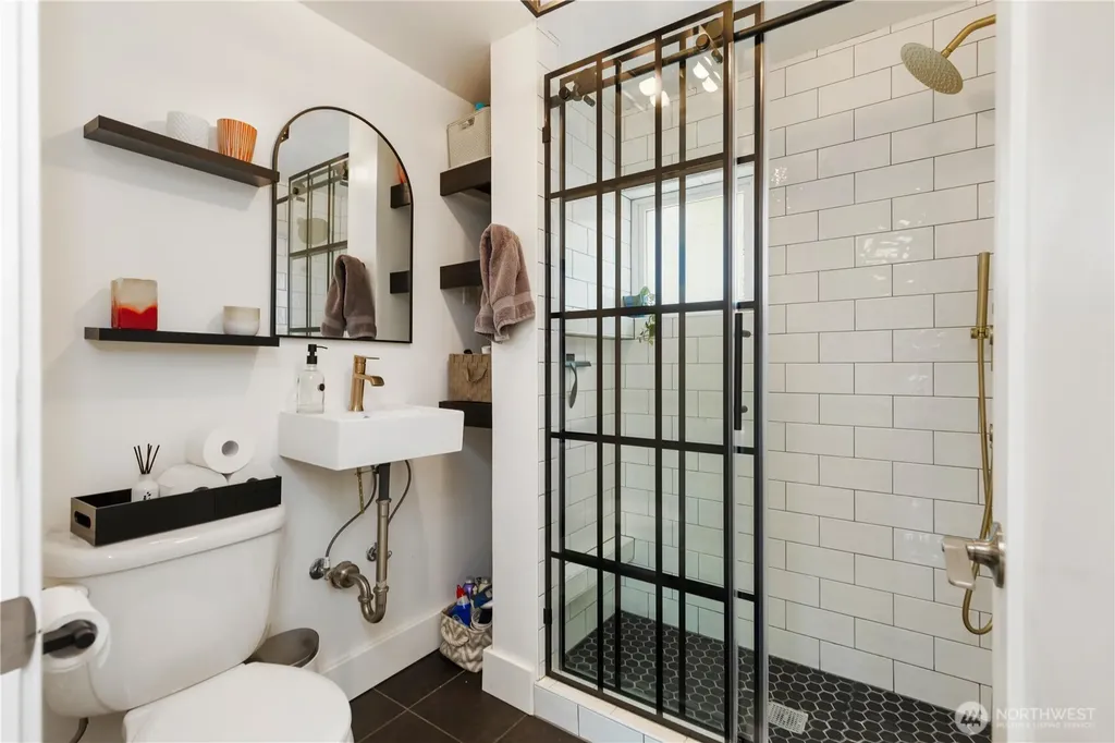 7708 35th Avenue S Seattle WA 98118