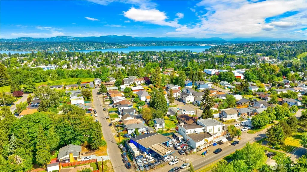 7708 35th Avenue S Seattle WA 98118