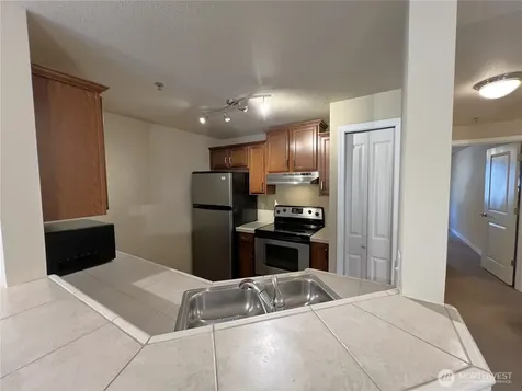 11527 Hwy99 Everett WA 98204