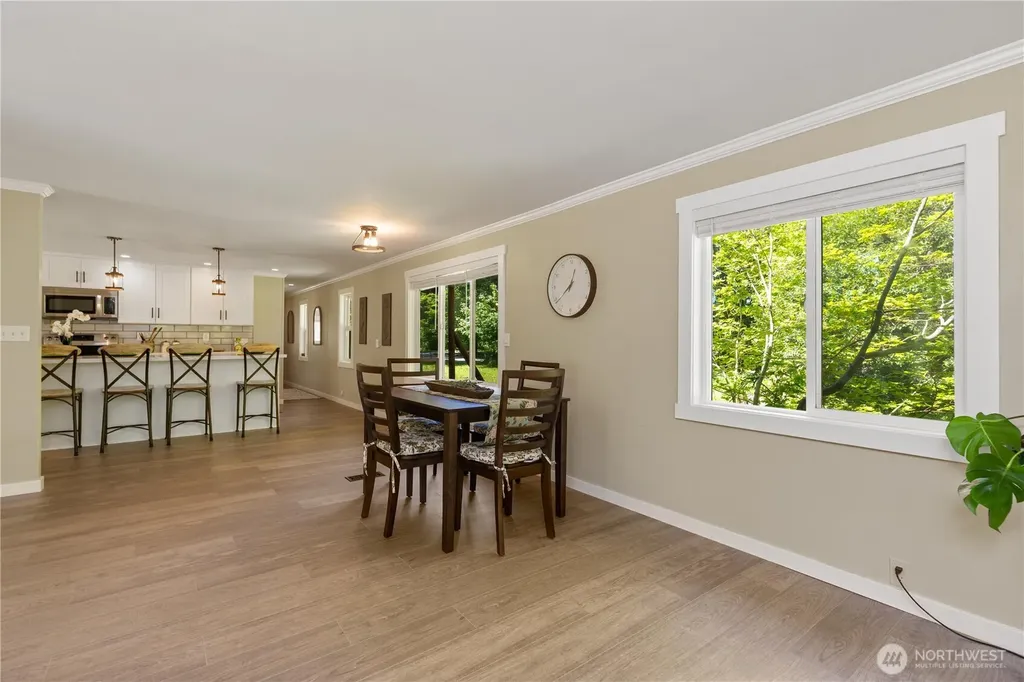 561 Sun Island Drive Easton WA 98925