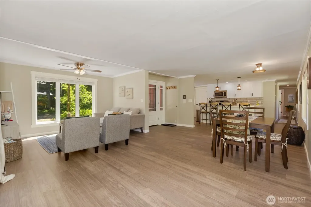 561 Sun Island Drive Easton WA 98925